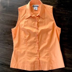 Columbia Sleeveless Button Down Top